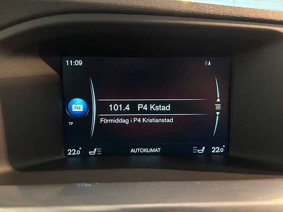 Volvo V60 8 of 12