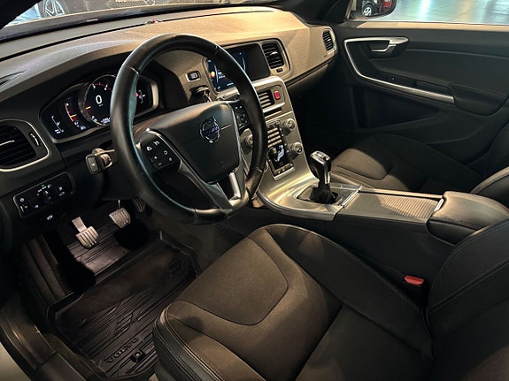 Volvo V60 5 of 12