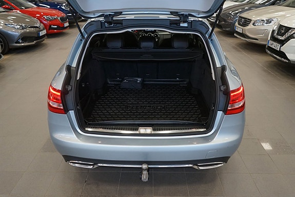 Mercedes-Benz C180 9 of 19