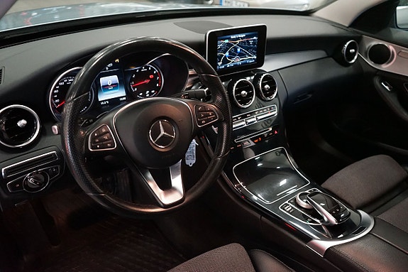 Mercedes-Benz C180 12 of 19