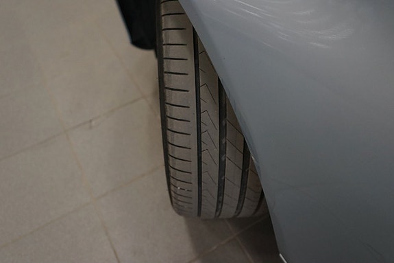 Mercedes-Benz C180 17 of 19
