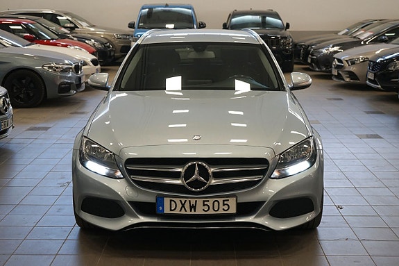 Mercedes-Benz C180 7 of 19