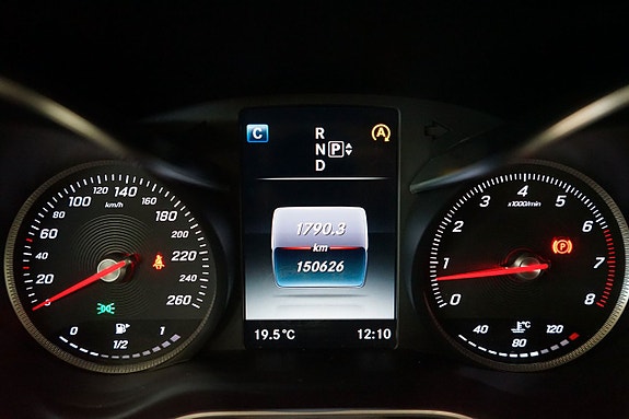 Mercedes-Benz C180 13 of 19