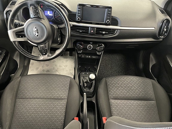 Kia Picanto 7 of 11