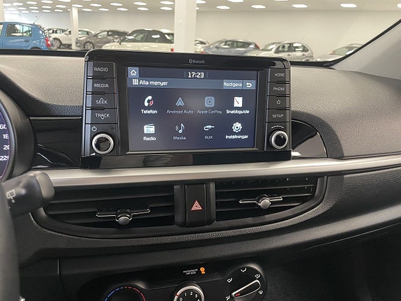 Kia Picanto 9 of 11