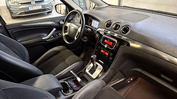Ford S-MAX 17 of 27