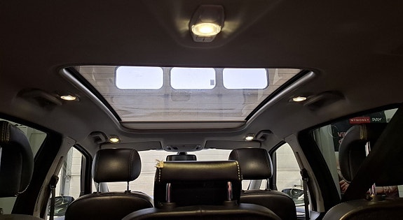 Ford S-MAX 3 of 27