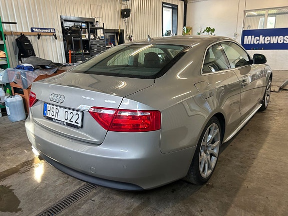 Audi A5 4 of 5