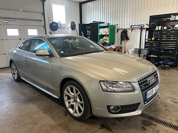 Audi A5 2 of 5
