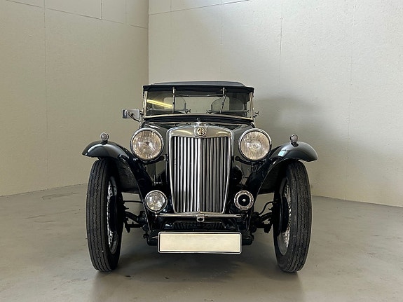 MG T-Type 2 of 5