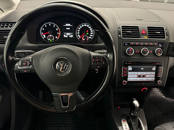 Volkswagen Touran 10 of 19