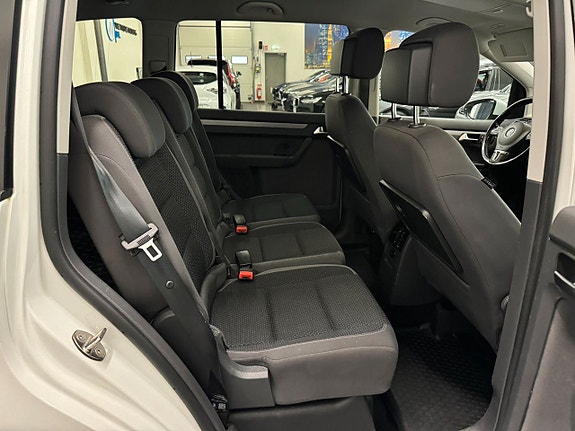 Volkswagen Touran 11 of 19