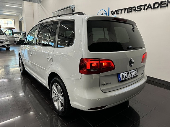Volkswagen Touran 7 of 19