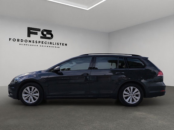Volkswagen Golf VII 8 of 27