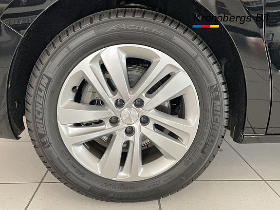 Peugeot e-Expert 17 of 17