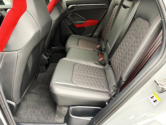Audi RS Q3 7 of 11