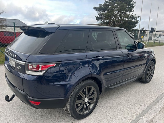 Land Rover Range Rover Sport 7 of 30