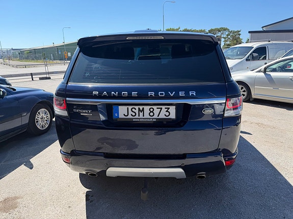 Land Rover Range Rover Sport 27 of 30