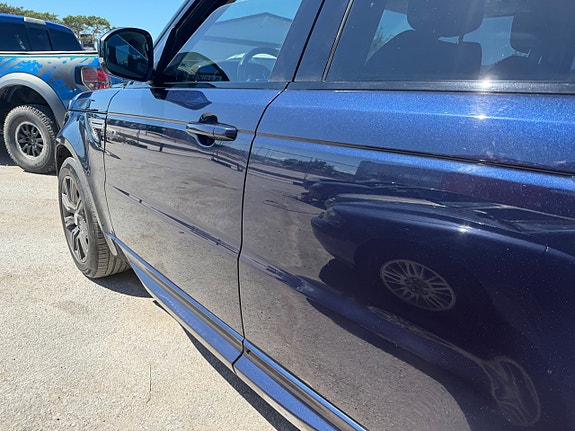 Land Rover Range Rover Sport 30 of 30
