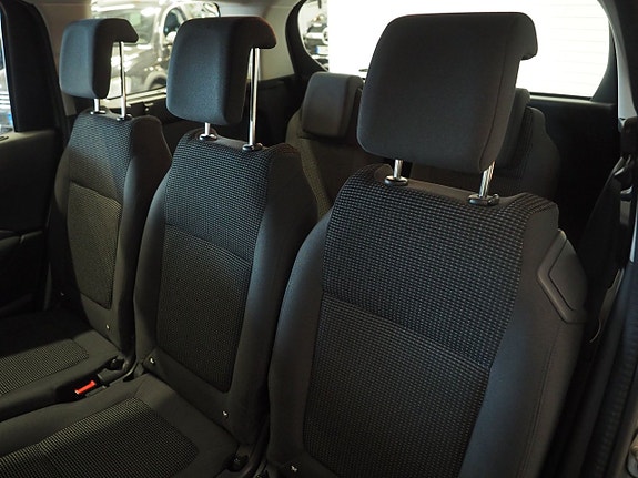 Peugeot 5008 14 of 17
