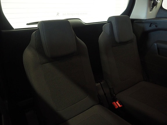 Peugeot 5008 11 of 17