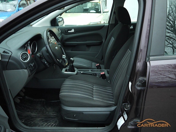 Ford Focus 8 of 20