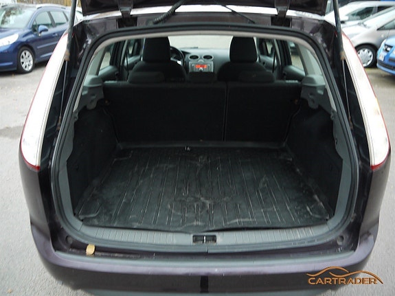Ford Focus 12 of 20