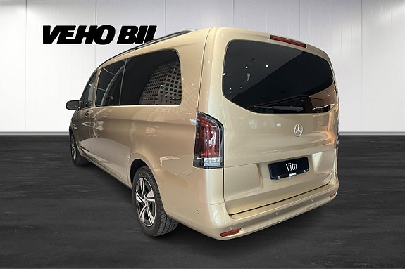 Mercedes-Benz Vito 108 4 of 5