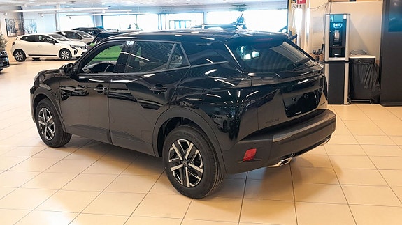 Peugeot 2008 4 of 5