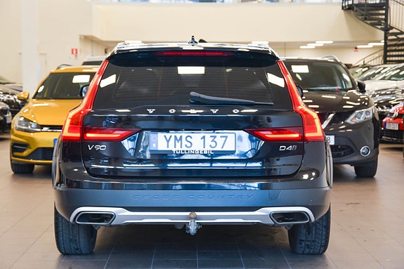 Volvo V90 Cross Country 5 of 5