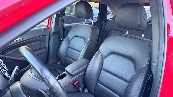 Mercedes-Benz B180 9 of 26
