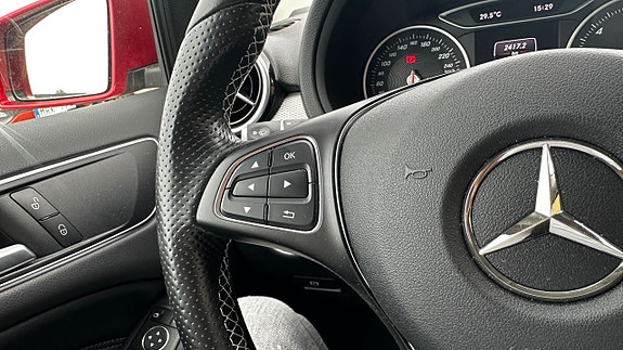 Mercedes-Benz B180 14 of 26