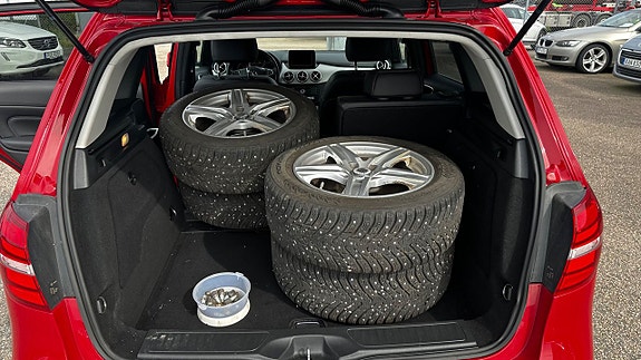 Mercedes-Benz B180 24 of 26