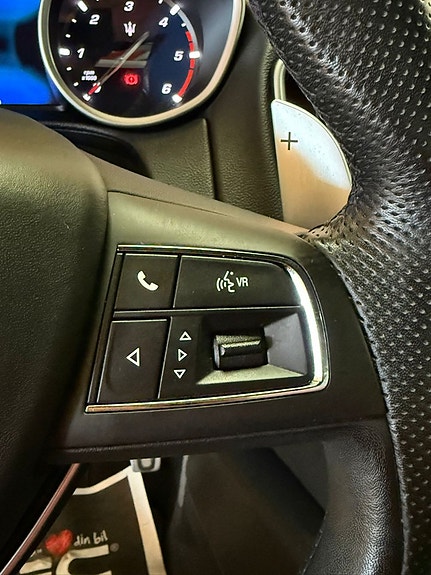 Maserati Ghibli 22 of 26