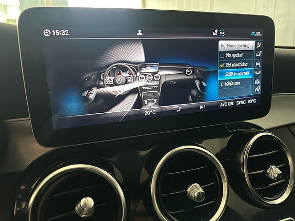 Mercedes-Benz C300 18 of 18