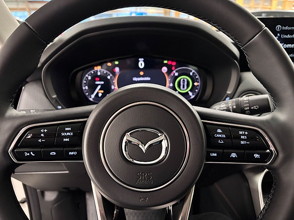 Mazda CX-60 8 of 13