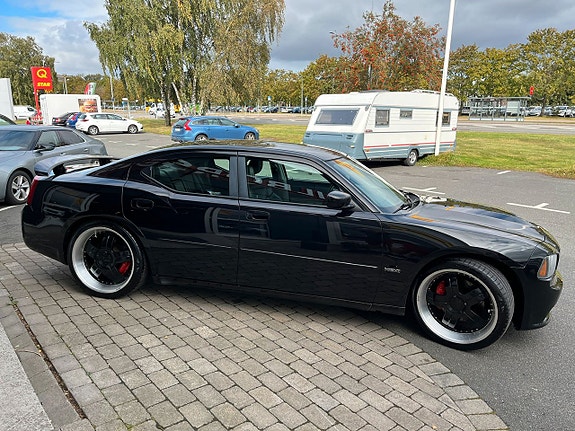 Dodge Charger 3 of 13