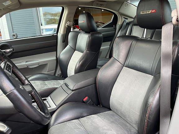 Dodge Charger 7 of 13