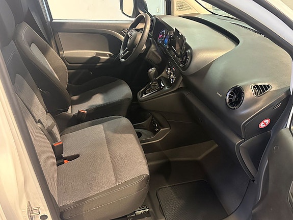 Mercedes-Benz eCitan 9 of 14