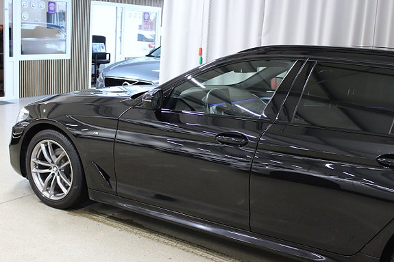 BMW 520 11 of 26