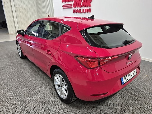 Seat Leon 9 of 10