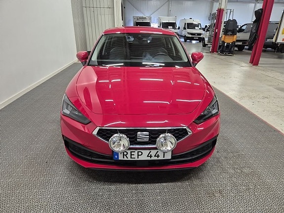 Seat Leon 2 of 10