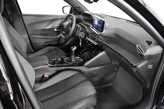 Peugeot 2008 10 of 17