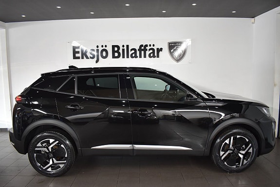 Peugeot 2008 7 of 17