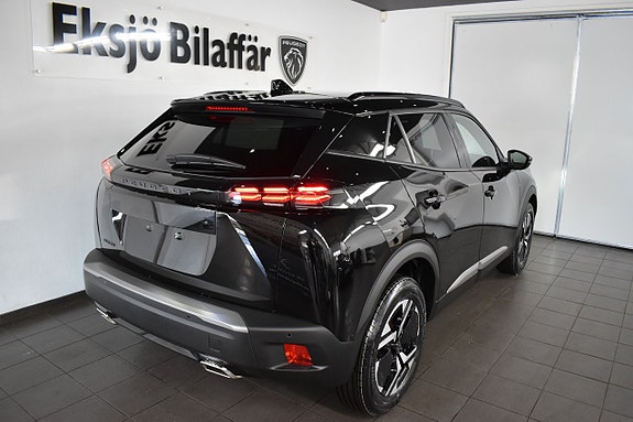 Peugeot 2008 8 of 17