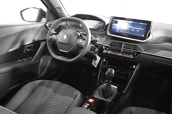 Peugeot 2008 11 of 17