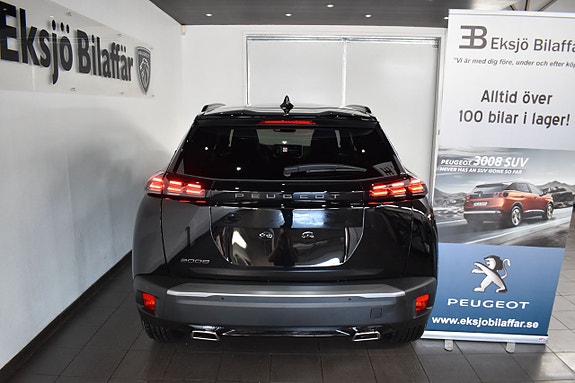 Peugeot 2008 9 of 17