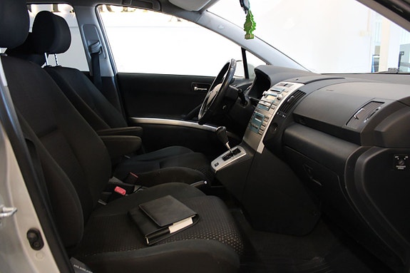 Toyota Corolla Verso 8 of 11