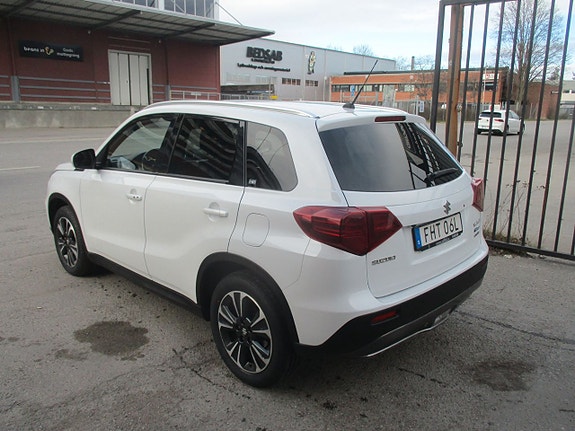 Suzuki Vitara 4 of 14