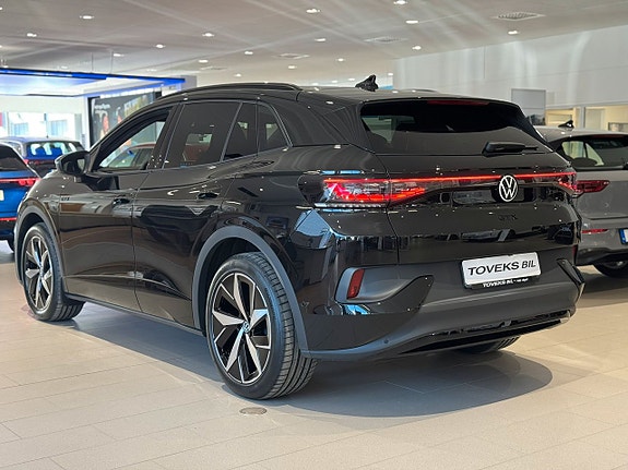 Volkswagen ID.4 3 of 22